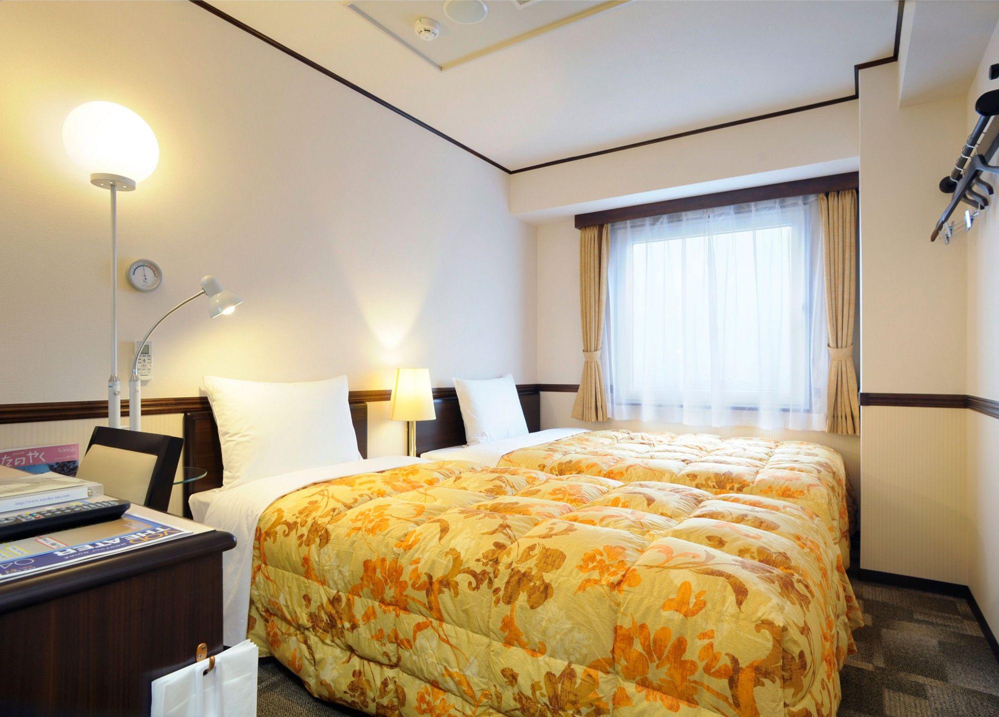 Toyoko Inn Tokyo Eki Yaesu Kita Guchi מראה חיצוני תמונה